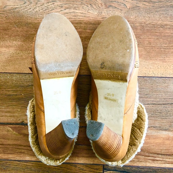 FIN Heel Ankle Booties 9 - Picture 6 of 6